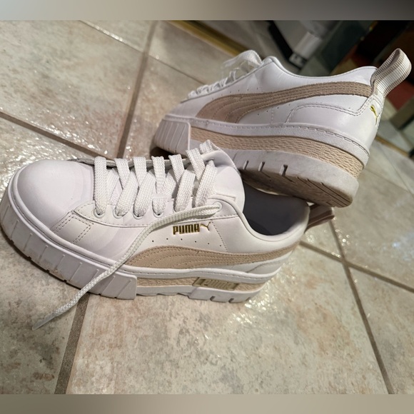 Authentic Puma Women's Mayze platform Sneakers - Picture 2 of 4